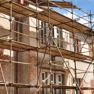 Ravalement de façade et peinture à Villemomble (93250) - MBC Couverture en Seine-Saint-Denis (93)